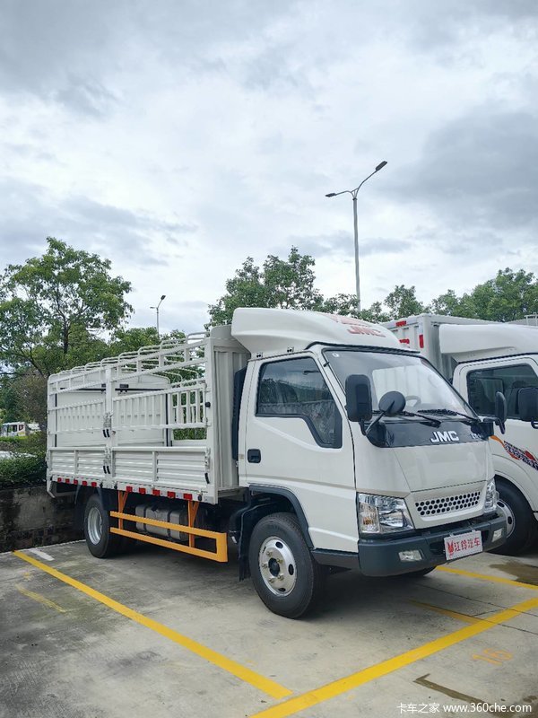 江铃四米二降矮仓栅特价车