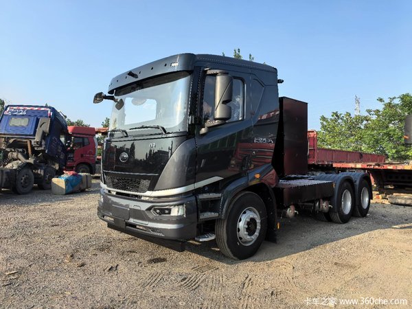 比亚迪Q3纯电重卡牵引车452度电，中短途运输利器