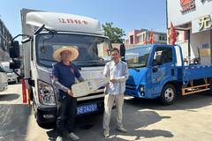 无锡圣邦恭喜顾老板 喜提经典凯运载货车