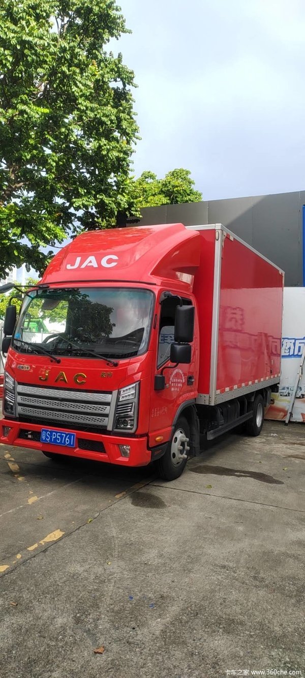 江淮 骏铃A6 2.5L柴油 170马力 星瑞6档 4.15米单排厢式轻卡