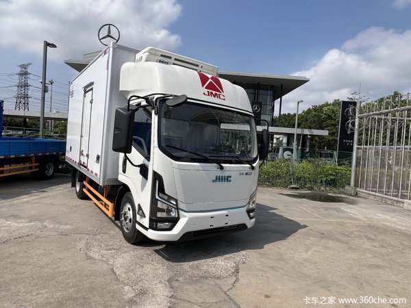 2江铃E路达冷藏车现车到店！高效冷链解决方案，这波入手不亏