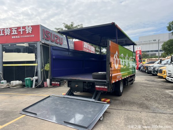 深圳环卫车十桶新车上市 欢迎到店垂询