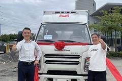 深情不及久伴，厚爱无须多言！恭喜贵公司，喜提新车，一路锦绣！