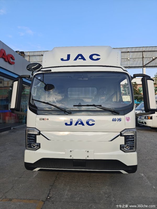 东莞骏翔卡车之家全系车，年终特促进交诚意金可低现金车款，还有礼品赠送！