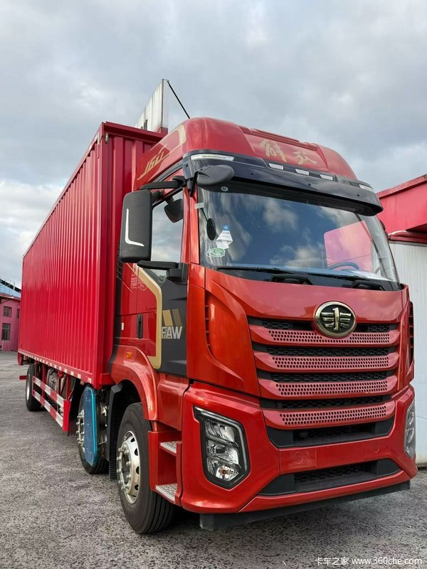 解放全系列现车在售 购车有免息政策另有好礼相送 