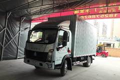 恭喜柳老板喜提重汽豪沃货车 喜提统帅载货车