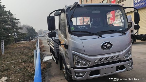 解放新春礼惠卡友 七万两千八 俩车开回家