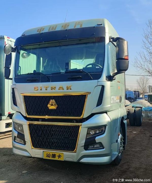 20.38万 汕德卡 G7 大单桥车型 六缸330马力 自动挡