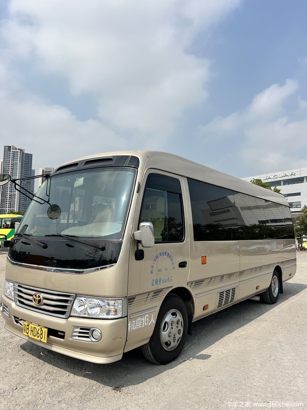 江铃 凯运+蓝鲸宽体 163马力 5.2米单排厢式载货车