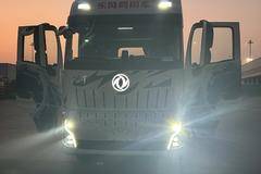 东风新款D600驾驶室，康明斯630马力，伊顿自动挡福伊特液缓