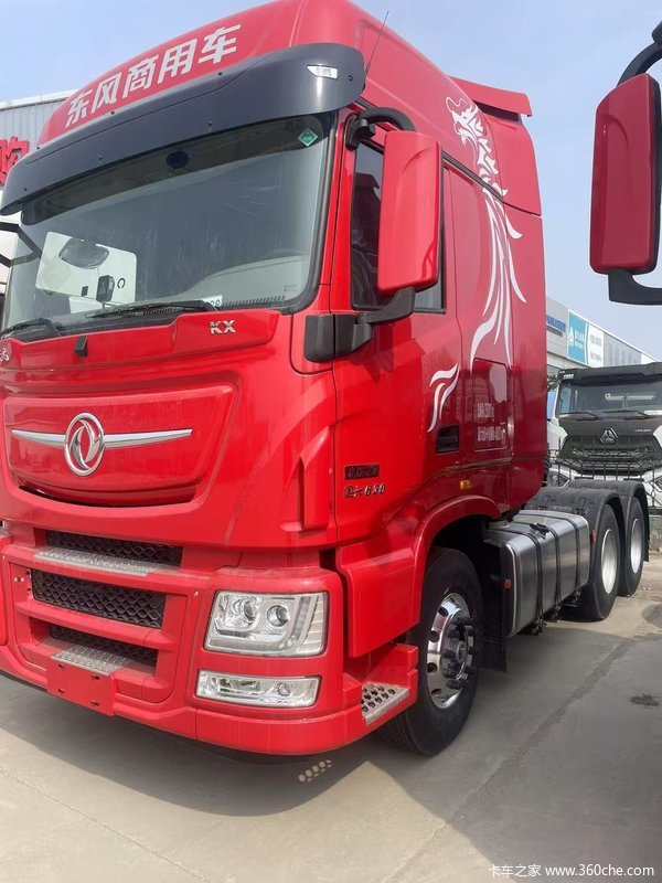东风天龙旗舰KX 新嵘耀版 14.8L LNG 570马力 6X4 法士特16档 AMT自动档 牵引车(4500mm轴距)