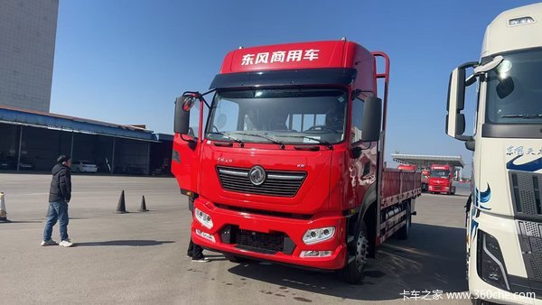 恭喜东海张湾乡孙老板喜提新车,祝财源广进,生意兴隆!