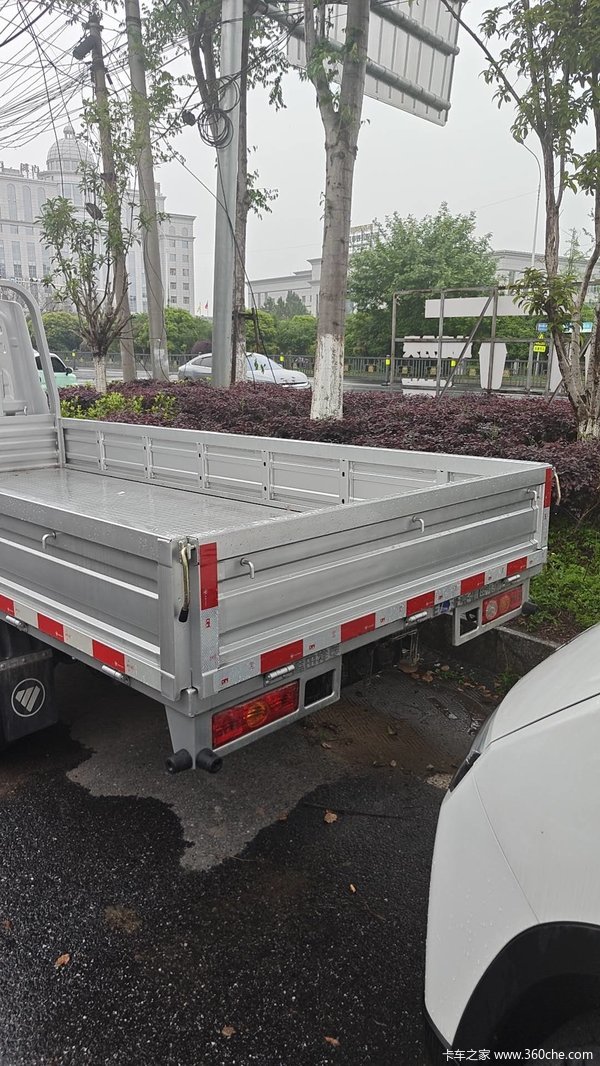 优惠0.20万 南昌市祥菱V5火热促销中