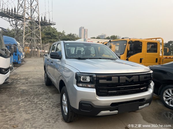 江铃 新宝典 2022款 舒享版 2.5T柴油 140马力 手动两驱 标轴双排皮卡(国六)