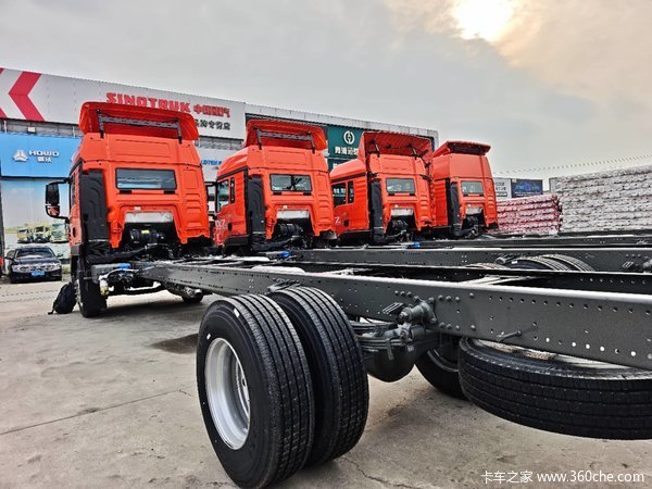 豪沃TX7Pro 290马力9米6大单桥自动挡现车