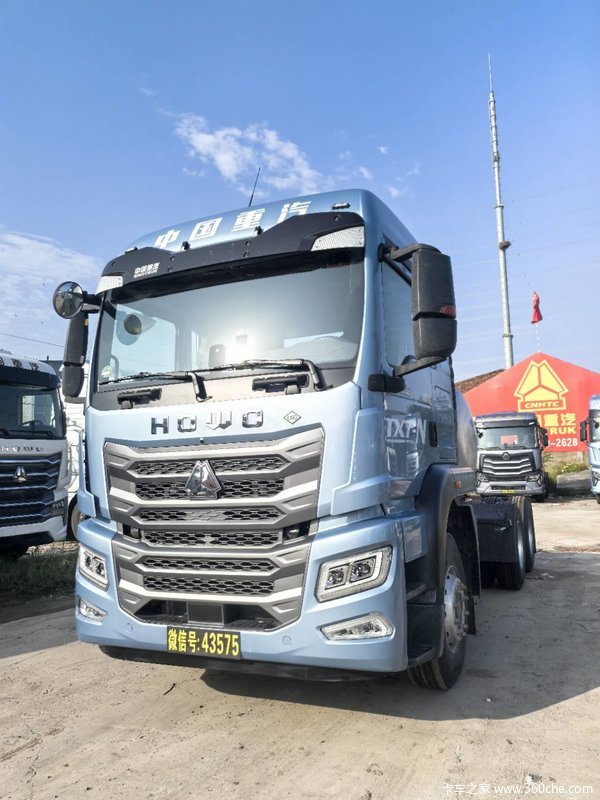 豪沃 TX7-N 超高顶 平地板 燃气牵引车 潍柴530马力