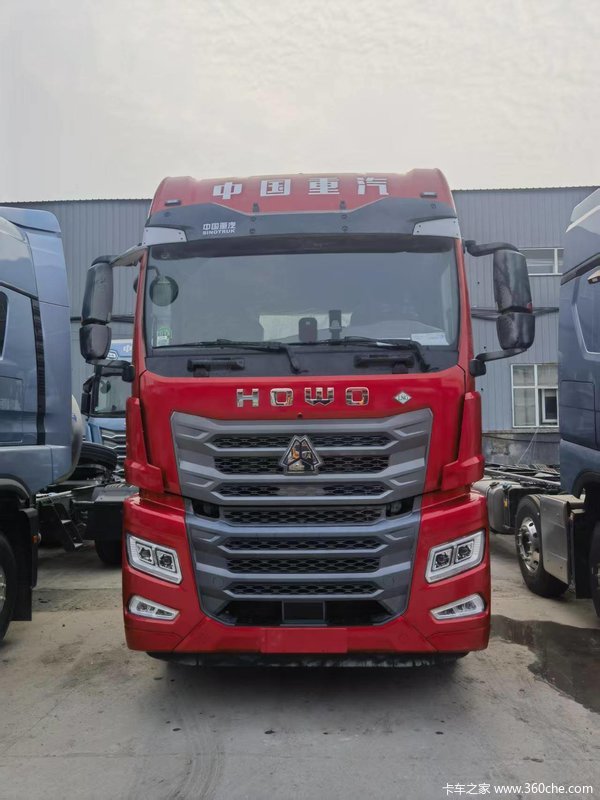 豪沃 TX7-N 超高顶 平地板 燃气牵引车 潍柴530马力