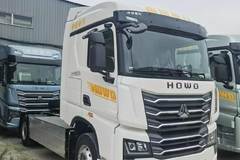 49.88万 TS 新能源 电600度 4x2牵引 续航500