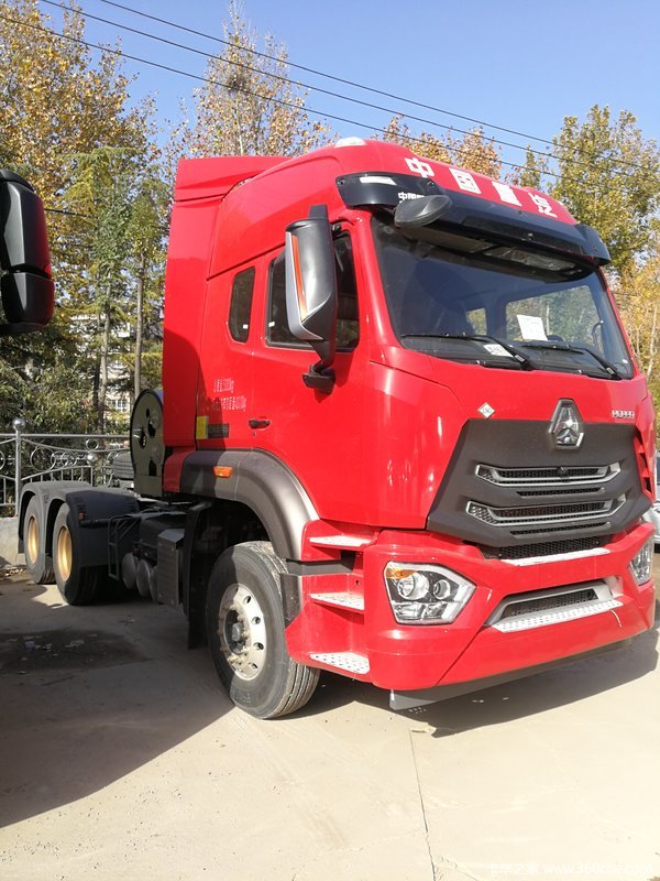 中国重汽 豪瀚n7g重卡 440马力 6x4 lng牵引车(国六)(zz4255v3846f1l)