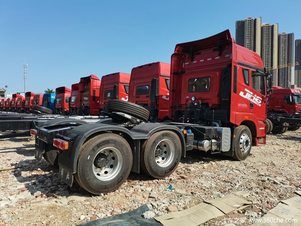 油耗低省钱多扭矩大动力强广鹏通jh6480牵引车隆重上市
