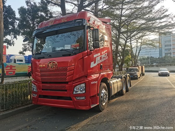 解放JH6550牵引车深圳市火热促销中 让利高达1.08万