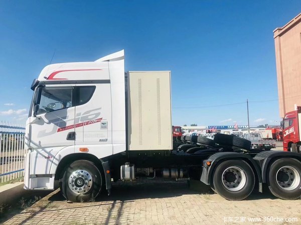 昌吉联强解放JH6CNG牵引车 国六带液缓 优惠多多