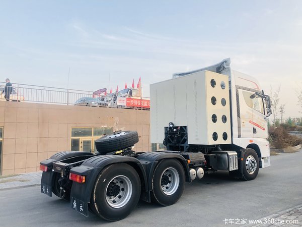 昌吉联强解放JH6CNG牵引车 国六带液缓 优惠多多