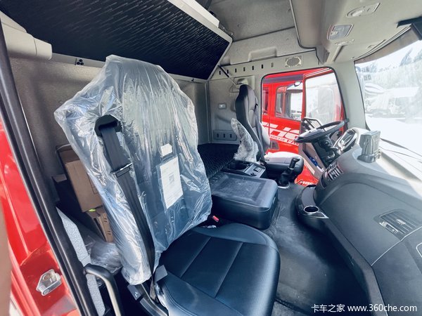 昌吉联强解放J6P质惠版牵引车 国六现车 本月优惠多多