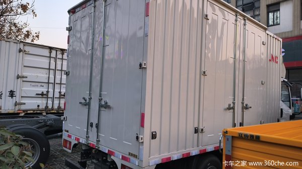 回馈客户 无锡江铃凯威载货车限时促销