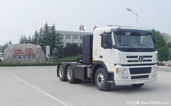 此款车型为2018年大运新推出的超长续航里程牵引车