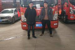 挖掘机运输哪家强  就选商丘重汽王牌平板车