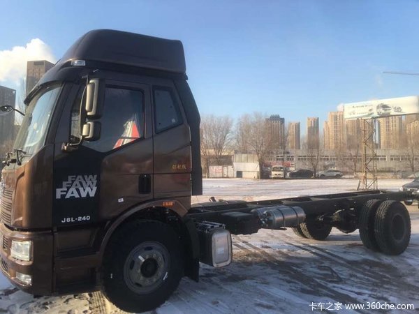 J6L240马力高顶双卧六米八新车到店