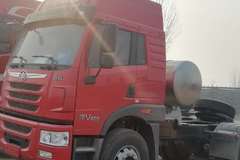 过年放“价”，悍V400 6*4  LNG牵引车优惠享不停