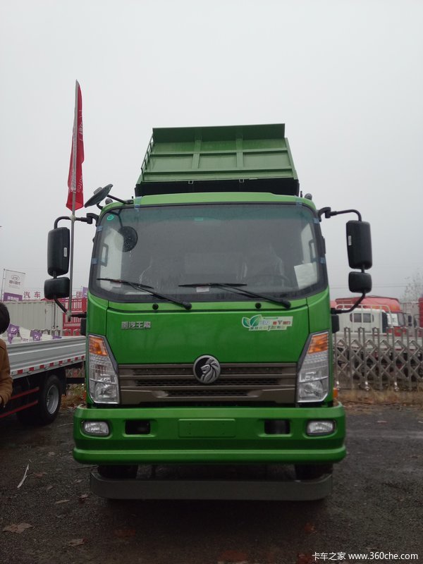 让小型渣土车不再抛洒就选商丘重汽王牌