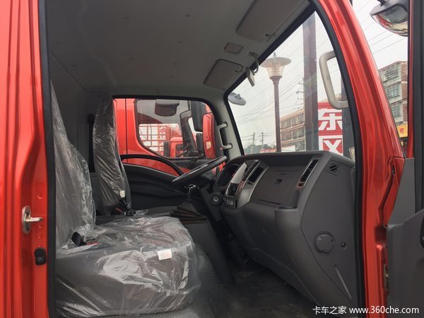购乘龙L2载货车热销中 享1.5万优惠