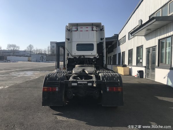 广汽日野臻值系宽卧铺版首批新车到店