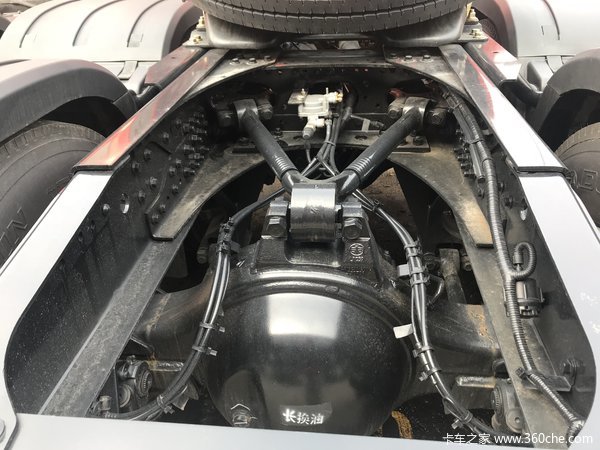 购解放JH6牵引车热销中 享0.1万优惠