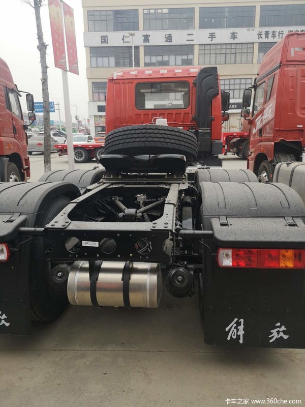 新车到店 悍V牵引车仅售29万