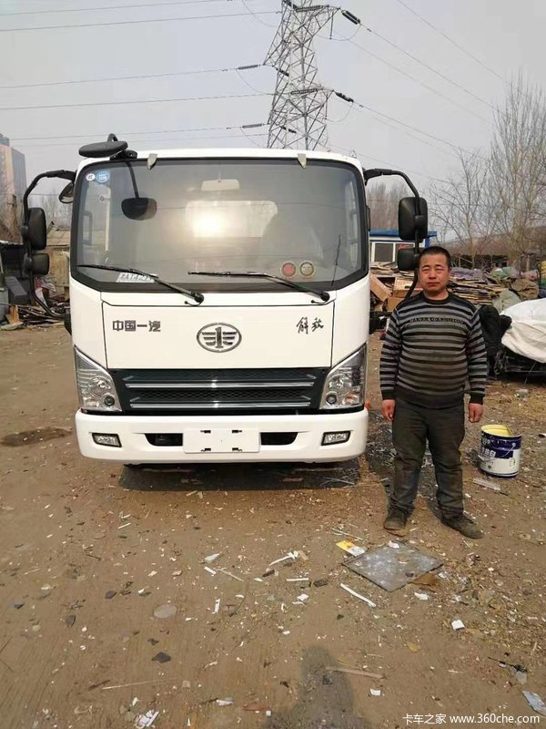 恭喜王先生喜提新车,祝王老板福气随车行千里,运聚身边助新程。