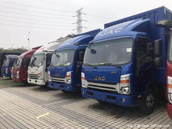 车门一关，一路平安，发动机一响，黄金万两！