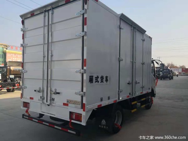 中国重汽豪沃悍将490发动机120马力大功率到店