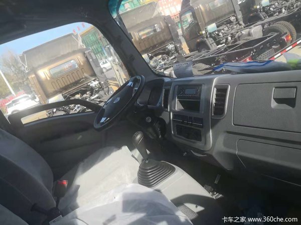 豪沃悍将120马力新款490单排箱货4米2箱车