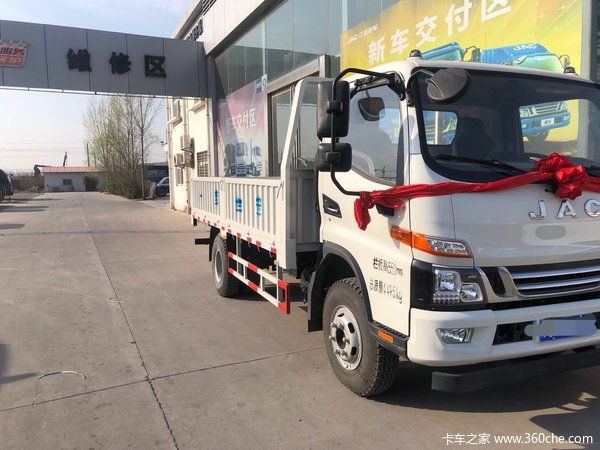 恭喜许老板 喜提骏铃V6载货车，祝老板红红火火