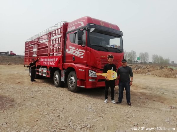 恭喜李老板喜提JH6 460 运满满定义车!