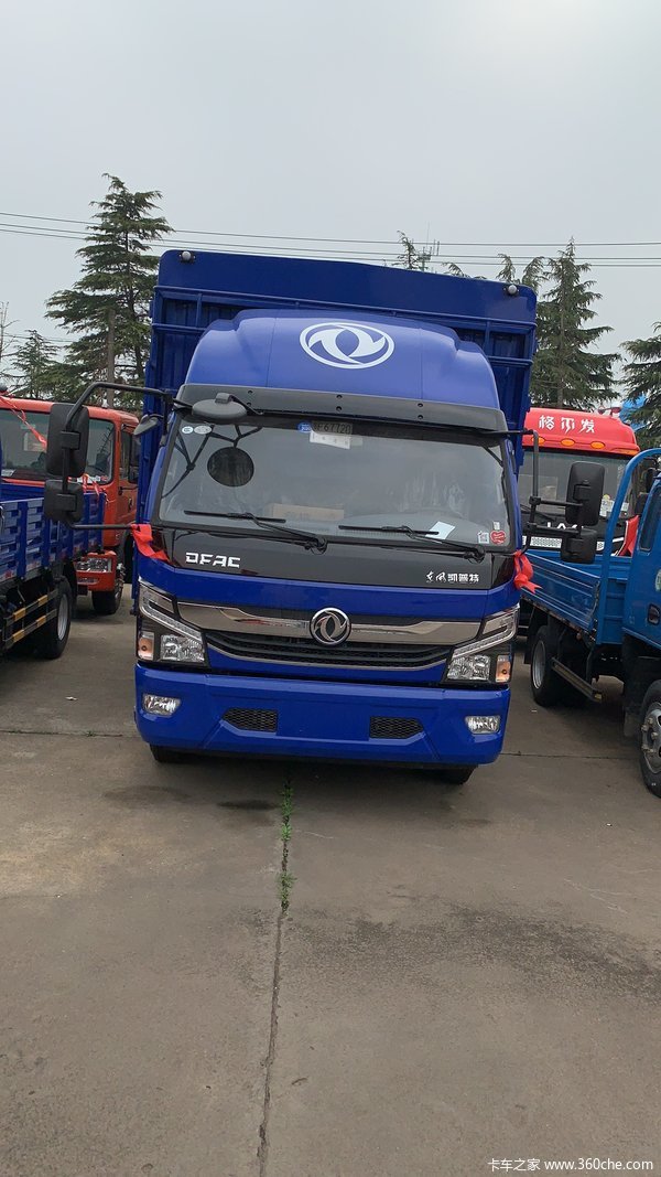 东风凯普特zd30款轮距150马力栅栏车