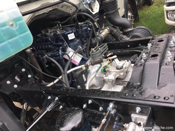 HOWO轻卡 云内动力YN27 新款驾驶室 95马力新车到店