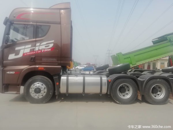 JH6 430马力 6x4牵引咖金版新车已到店,欢迎进店详询!