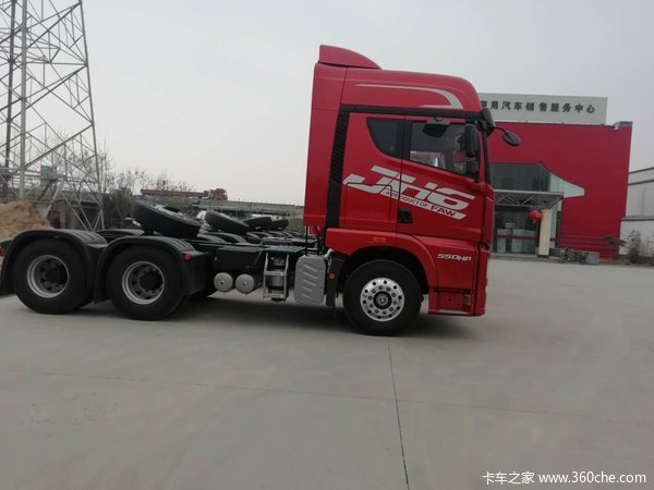 JH6 550 马力 6*4牵引车，新车已到店，欢迎进店详询！