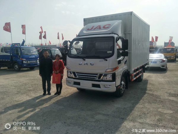 恭喜美女喜提爱车，五十铃-12马力厢式