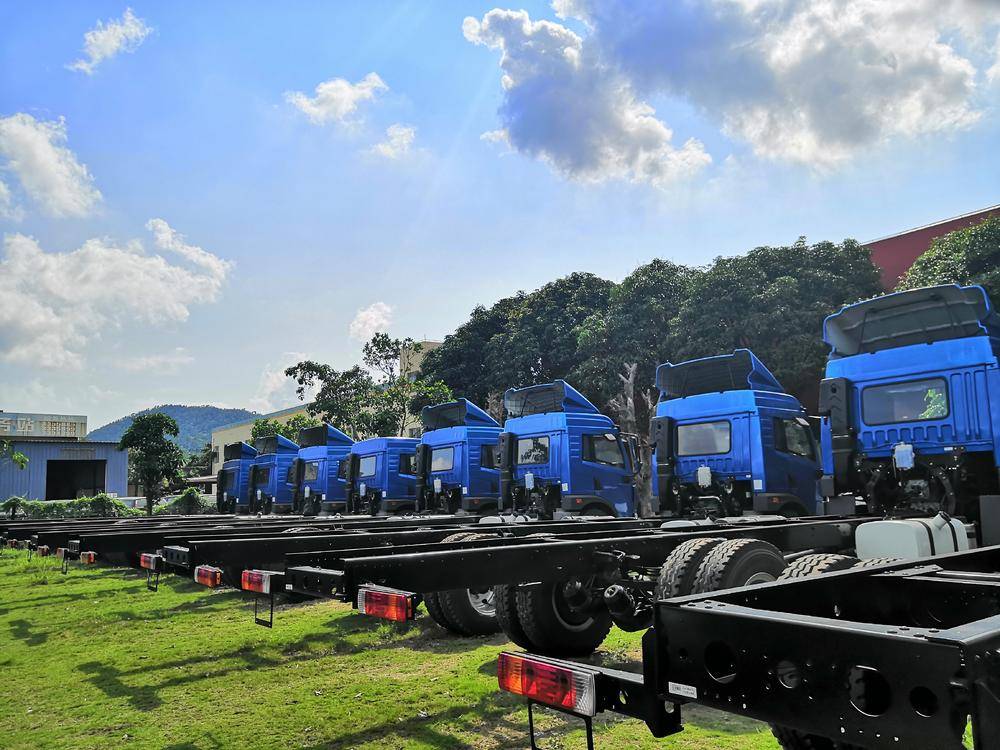 ��ɽ�й�����չ�������۷������޹�˾